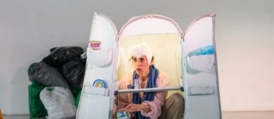 הפנינג איכות הסביבה בקריית המוזיאונים עם הצגת ילדים וסדנאות מחומרים בשימוש חוזר. בשעה 17:00
